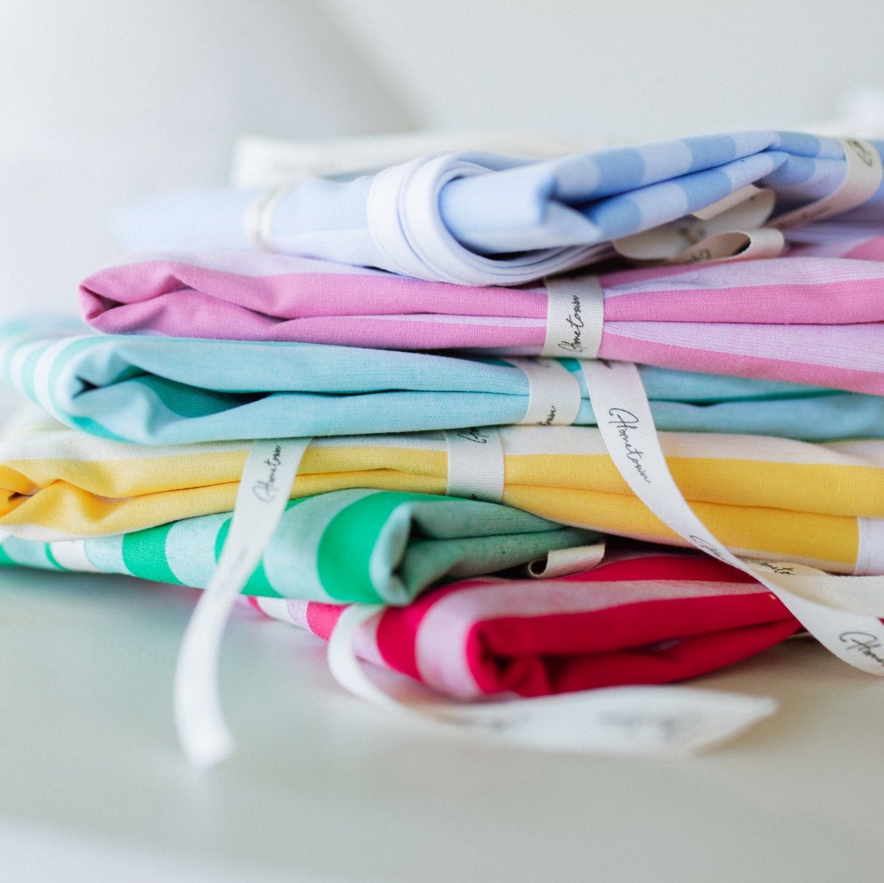 Raspberry Stripe Wave Napkin (Set of 4)