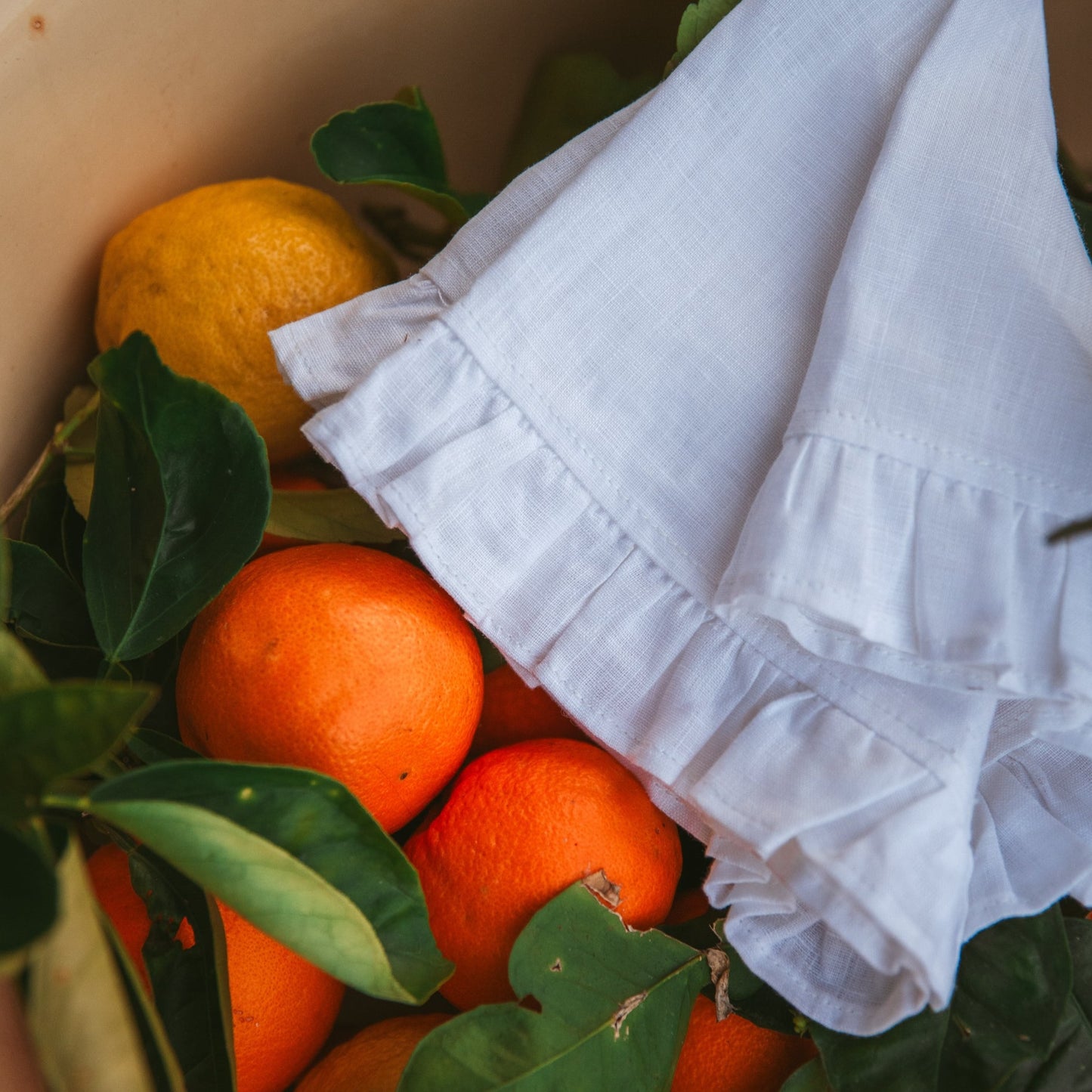 White Ruffle Linen Napkin (Set of 4)